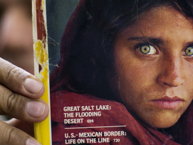 صاحبة صورة غلاف “ناشيونال جيوجرافيك” تصل إيطاليا