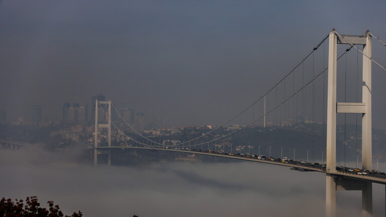 الطقس يُغلق “مضيق البوسفور”!