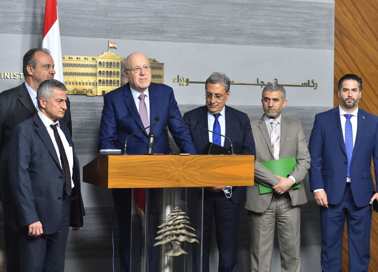 الحكومة في اجازة قسرية لا حدود لها!