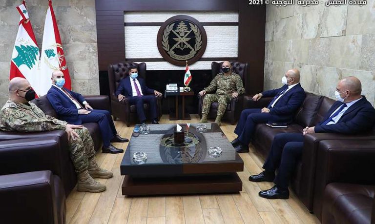 قائد الجيش يلتقي سفير العراق