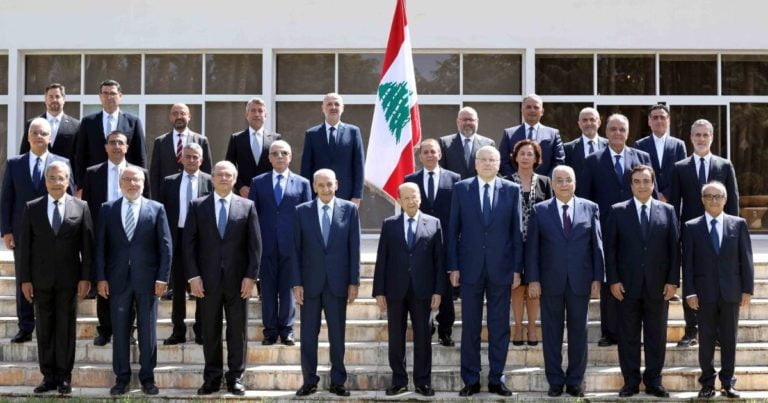 مصادر “الجمهورية”: المطلوب.. أن تبقى الحكومة على قيد الحياة من غير أن تنجح ولا ان تفشل