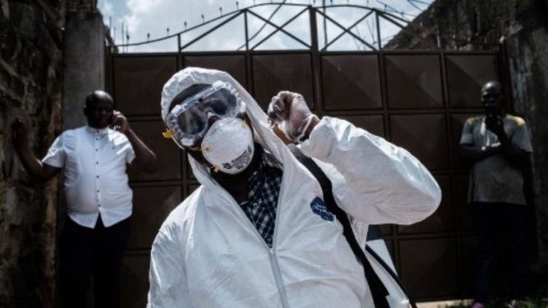 إفريقيا تحذّر من موجة رابعة من “كورونا”