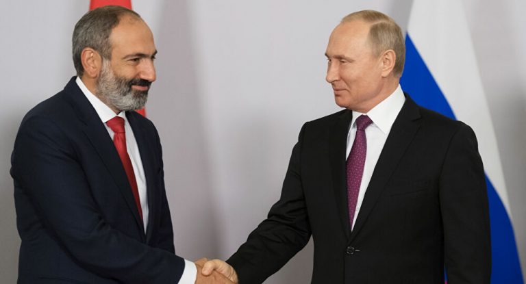 اتصال بين بوتين وباشينيان في ظل التصعيد العسكري في المنطقة