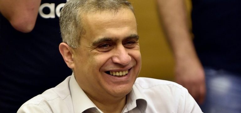 طرابلسي: للتحقيق بفضيحة الشهادات العالية المباعة الى العراق