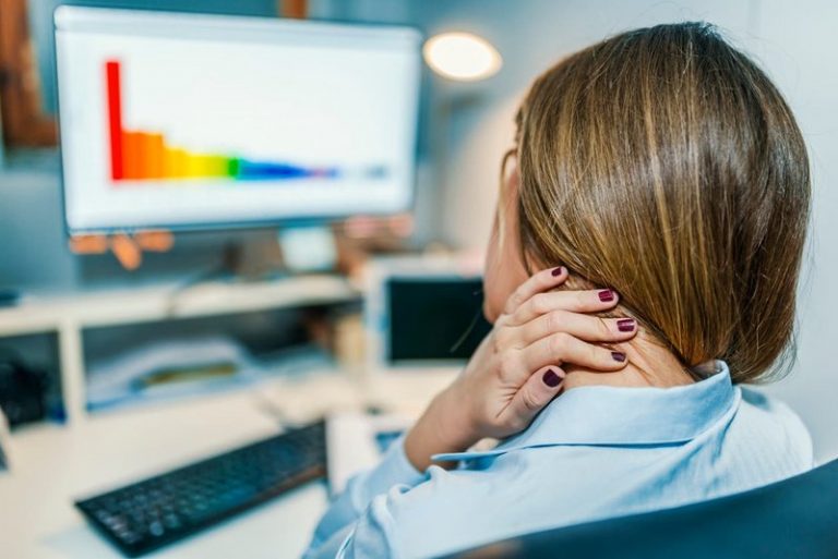 6 علامات إذا شعرت بها أطلب المساعدة فورًا