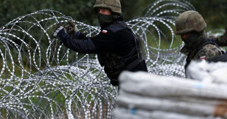 حرس الحدود البولندي: يحاولون الدخول بالقوة!