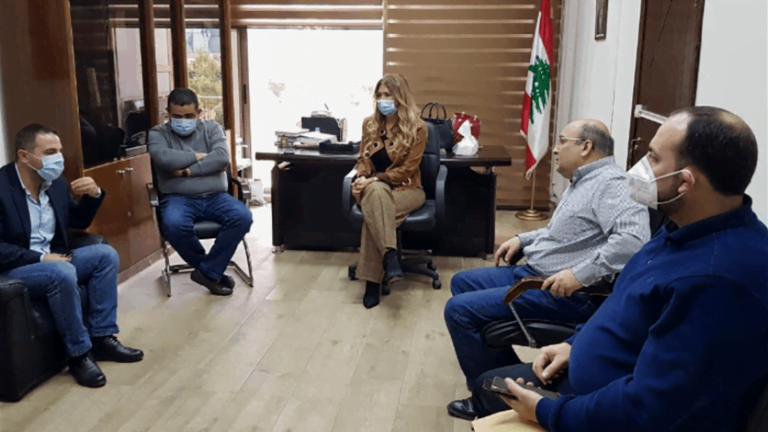 خلية أزمة كورونا: لتمديد عطلتي الميلاد ورأس السنة