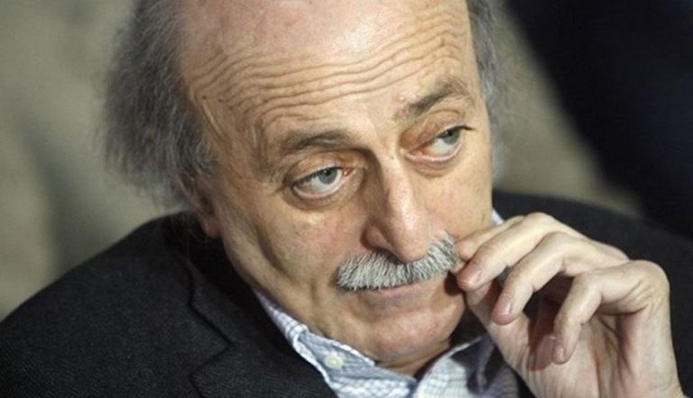 جنبلاط: مبادرة ماكرون لإنقاذ لبنان شجاعة ولكن..؟!