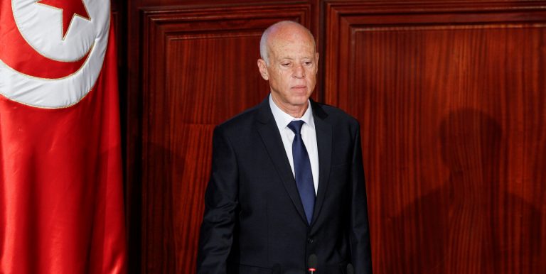 تحقيق في المكالمات الهاتفية التي تحدث عنها الرئيس التونسي