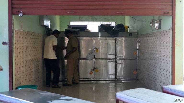 عودة رجل “ميت” إلى الحياة.. بعد 7 ساعات في الثلاجة