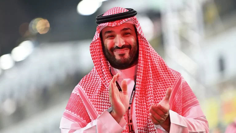 اتصال هاتفي بين بن سلمان والكاظمي