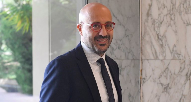 ياسين عن تلوث المياه: الموضوع خطير!