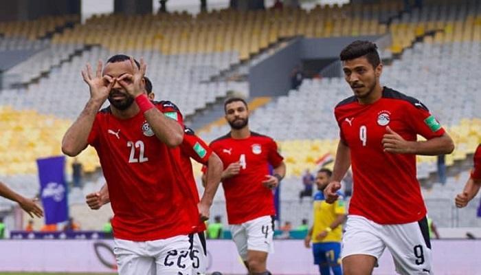 منتخب الفراعنة يتلقى ضربة قبل مواجهة الجزائر