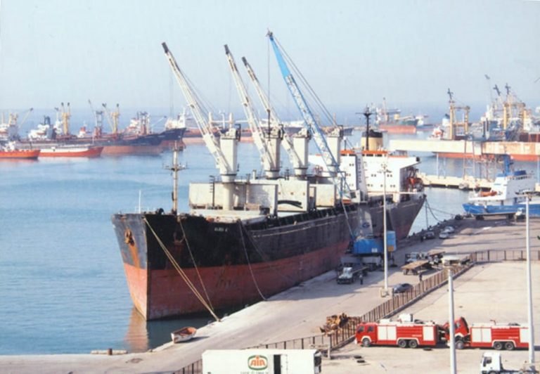 سوريا تغلق الموانئ البحرية حتى إشعار آخر!