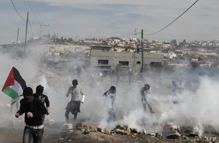 مواجهات بين جيش العدو الإسرائيلي وفلسطينيين