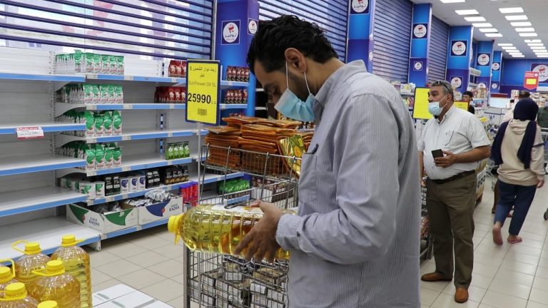 جولات على السوبرماركت والافران ومحطات الوقود