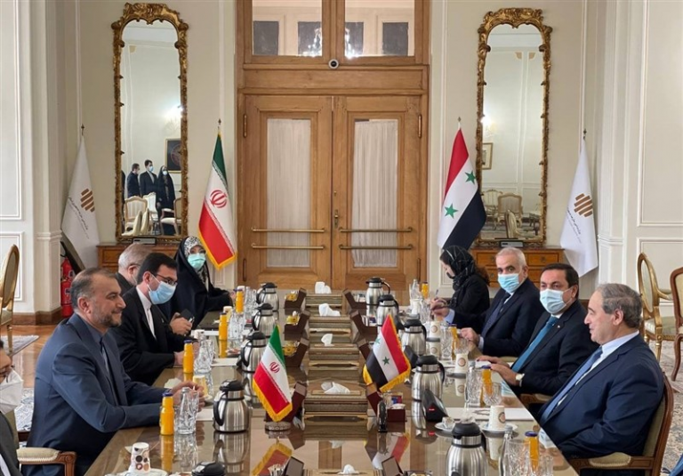 وزير الخارجية الإيراني يستقبل نظيره السوري