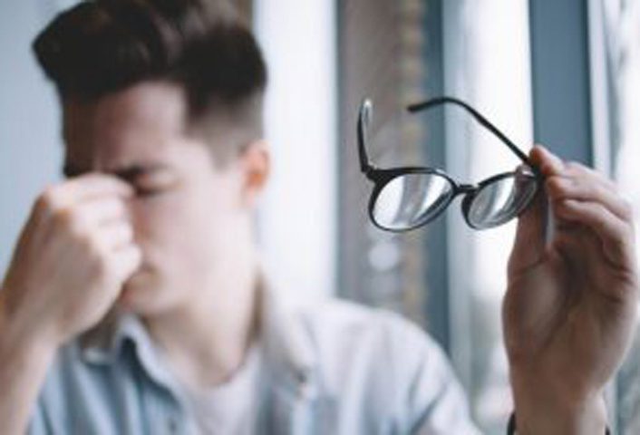 حلّ ثوري وآمن لعلاج تراجع النظر!