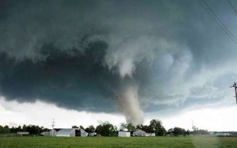 أعاصير “الولايات المتحدة”.. التقارير “مفجعة”