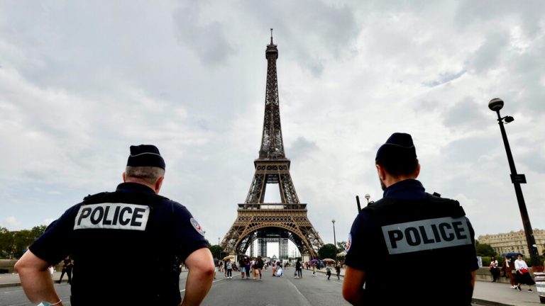 إلقاء القبض على محتجز الرهائن في باريس