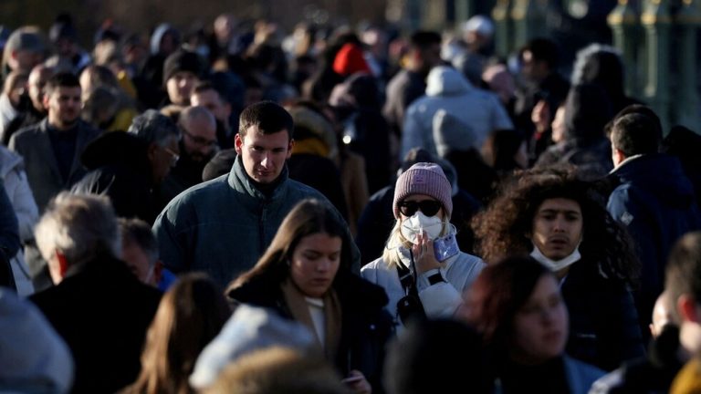 وفيات جديدة بمتحور “أوميكرون” ببريطانيا