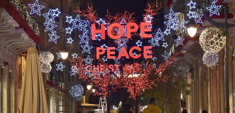 كيف يعيش اللبنانيون هذا العام اجواء الميلاد؟