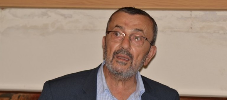 نائب “حزب الله”:  للتحقيق مع حاكم مصرف لبنان وشركائه