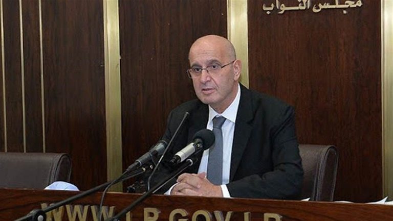 عراجي: سأدعو لإقفال البلد في هذه الحالة!