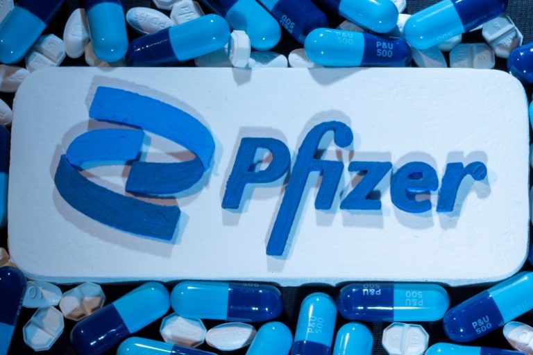 حبوب “فايزر”.. آداة جديدة لمحاربة كوفيد-19
