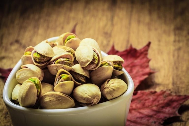 ما الذي يحصل عند تناول الفستق يوميّاً؟