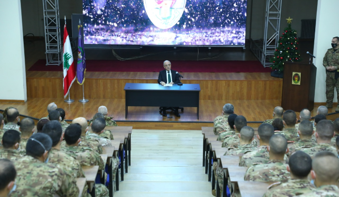 وزير الدفاع: لبنان يستحق التضحية!