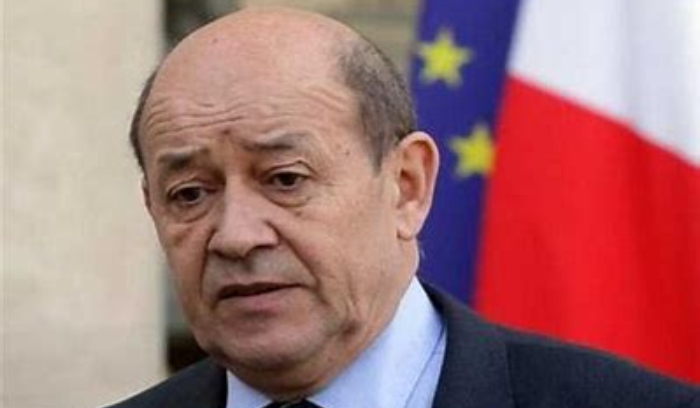 لودريان الى اوكرانيا لتهدئة الازمة