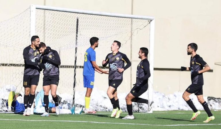 العهد يعزز صدارته بالفوز على الصفاء