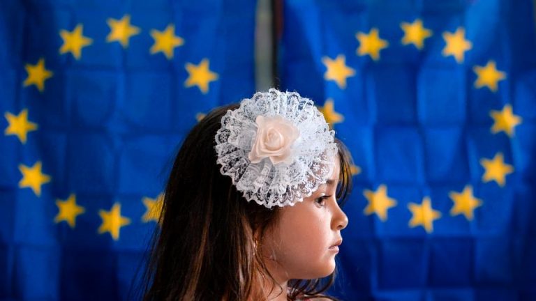 فرض قوانين على الانتهاكات الجنسية للأطفال!