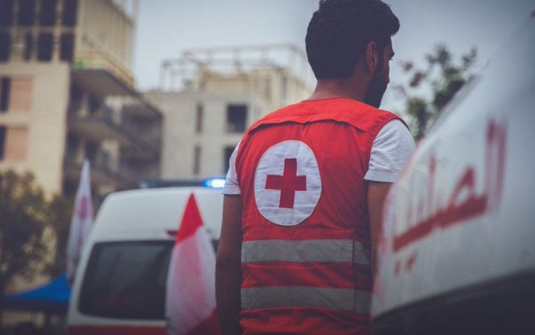 إنقاذ عائلة سورية تعرضت للاختناق في القبة