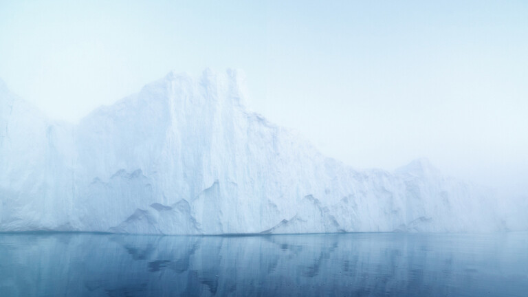 ذوبان أكبر جبل جليدي عائم في العالم!