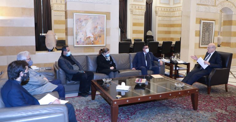 ميقاتي بحث وحجار أوضاع الجمعيات والتقى شهيب وأبو الحسن