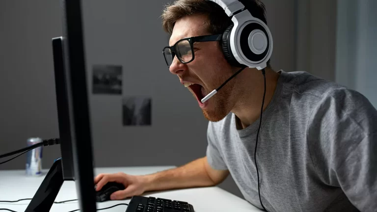 الصحة العالمية تعترف بـ “إدمان ألعاب الفيديو” كمرض!