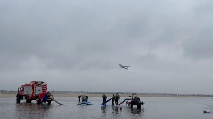 شوارع الكويت تغرق.. الأمطار تعطل المدارس