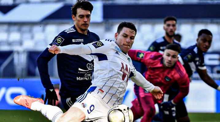 خسارة مفاجئة لستراسبورغ ونانت يكتسح لوريان