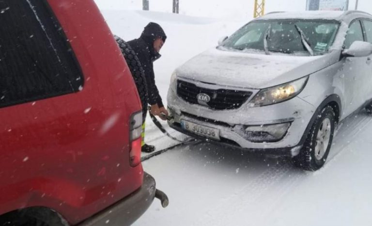 إحذر.. طرق جبلية مقطوعة!