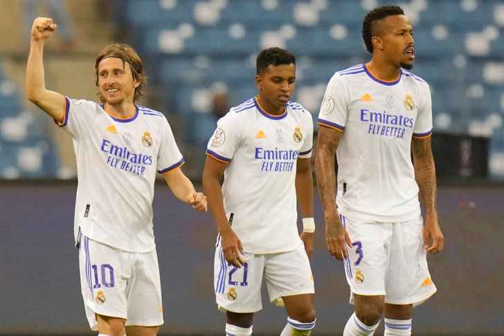 ريال مدريد يُتوّج بكأس السوبر الاسباني