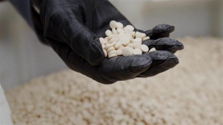 ضبط شحنة “كبتاغون” متوجهة إلى أفريقيا