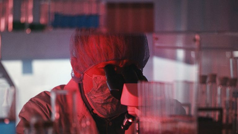 ما هي أعراض وباء “فلورونا”؟