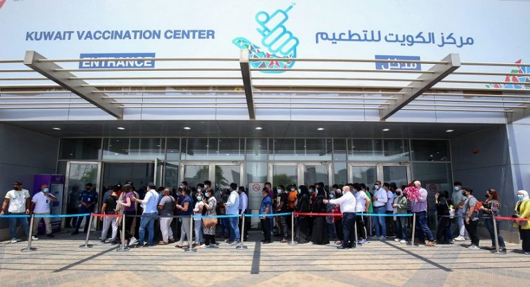 تدابير جديدة في الكويت لمواجهة انتشار كورونا