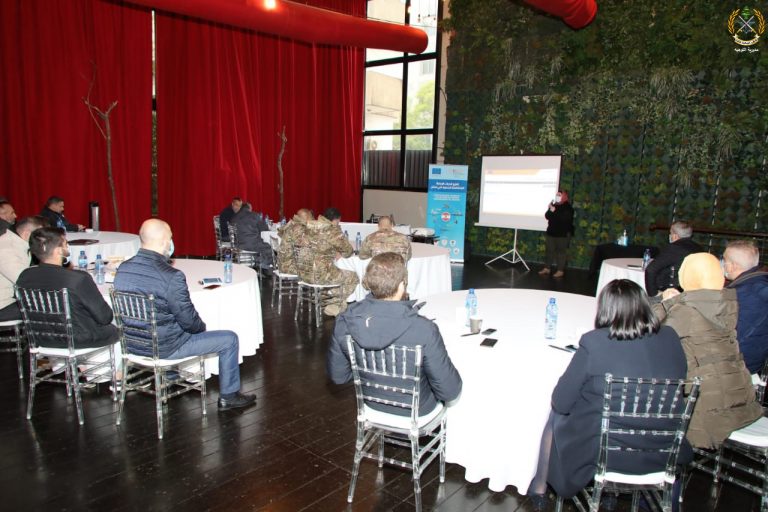 مشاركة ضباط من سائر الأجهزة الأمنية في ورشة عمل تدريبية