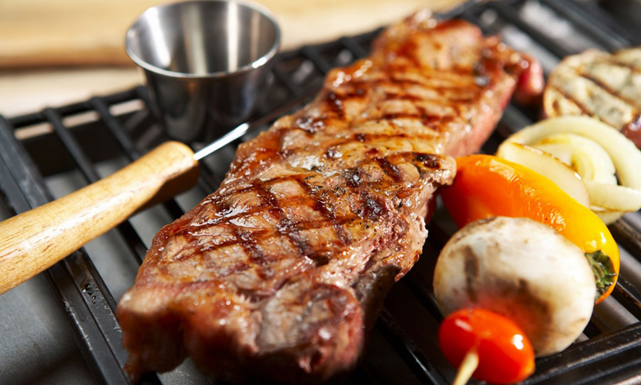 سعر كيلو “اللحمة” ينخفض بشكل كبير.. كم بلغ سعره؟