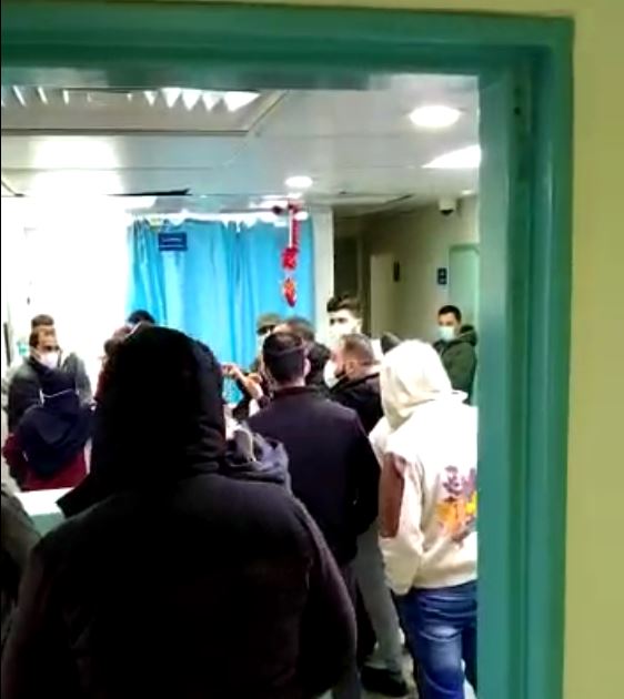 بالفيديو: اعتداءٌ وتكسير.. مستشفى الشيخ راغب حرب تعلّق!