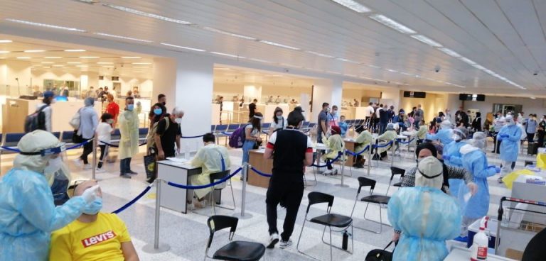 605 إصابات بكورونا وصلت بيروت قبل رأس السنة!