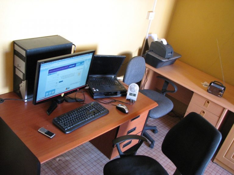 خبراء يكشفون “أقذر” آداة في المكاتب!